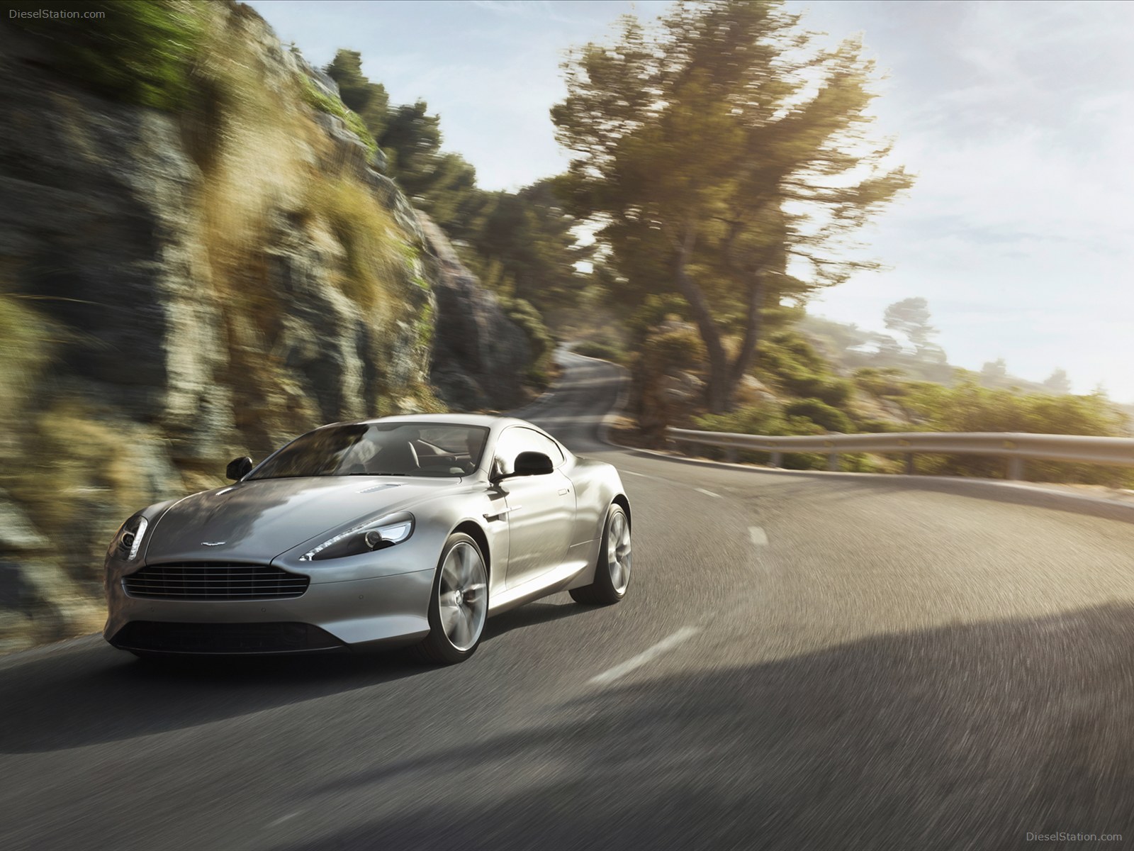 Aston Martin DB9 2013